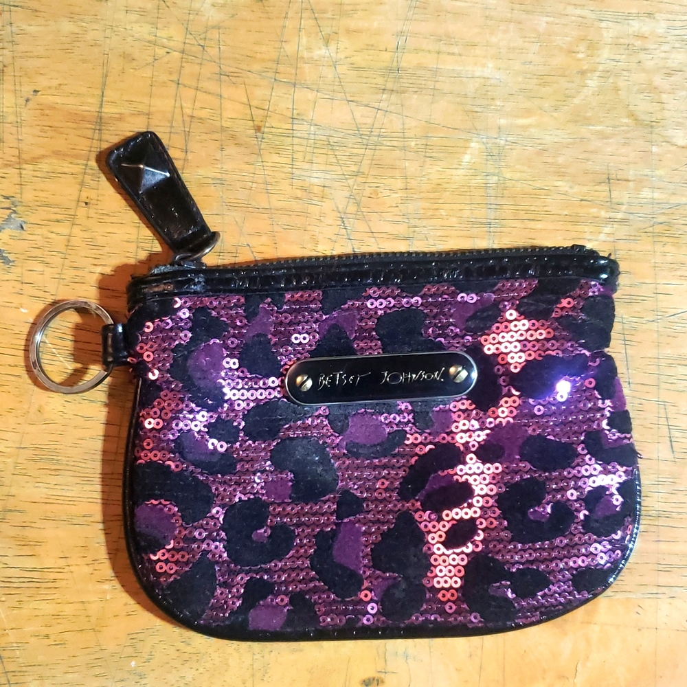 BETSEY JOHNSON LADIES WRISTLET PURSE SEQUENED